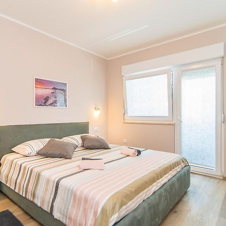 Apartment Lili Poreč Exteriör bild