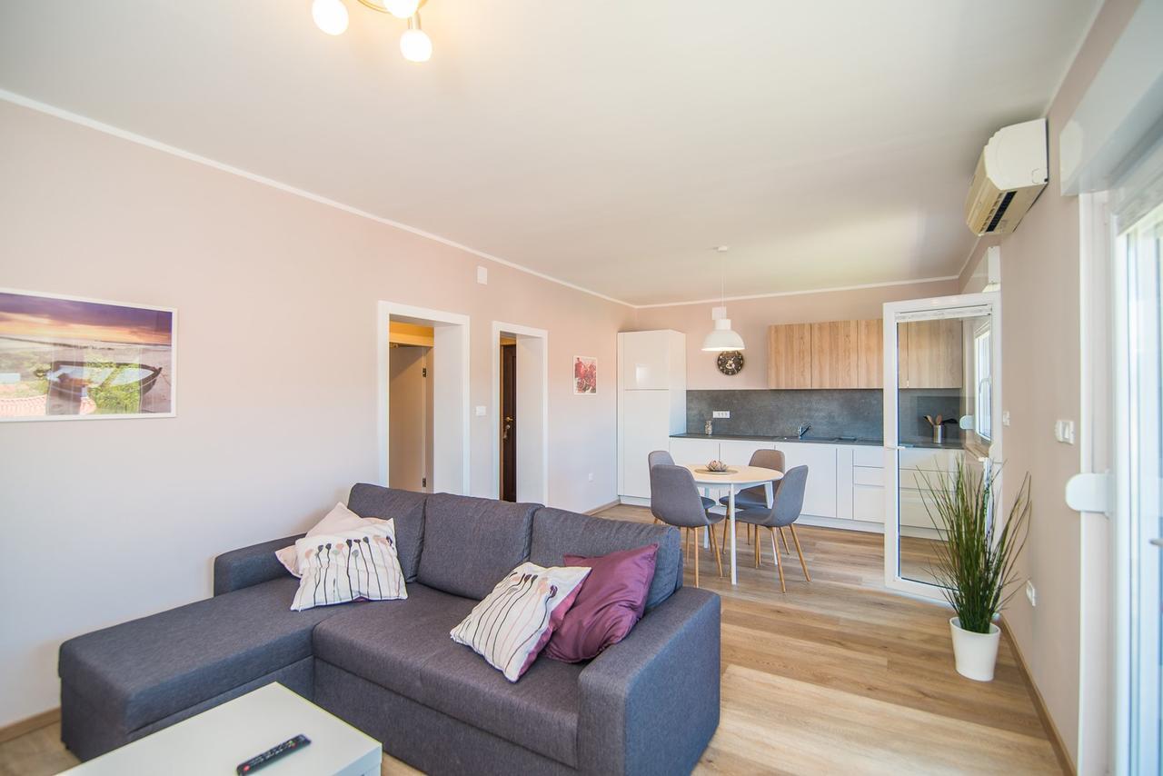 Apartment Lili Poreč Exteriör bild