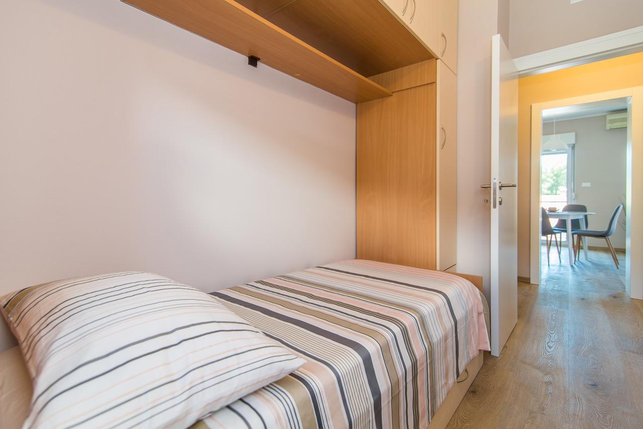 Apartment Lili Poreč Exteriör bild