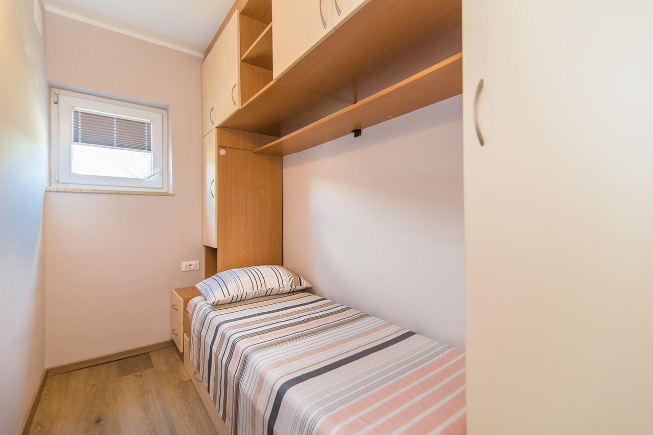 Apartment Lili Poreč Exteriör bild